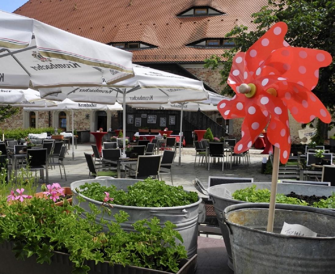 Burghotel Bad Belzig ภายนอก รูปภาพ